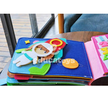 Carregar imagem no visualizador da galeria, Livro Sensorial em Feltro para bebês