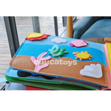 Carregar imagem no visualizador da galeria, Livro Sensorial em Feltro para bebês