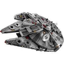 Carregar imagem no visualizador da galeria, Millennium Falcon - Blocos de Montar - 1381 peças
