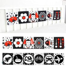 Carregar imagem no visualizador da galeria, Livrinho de Pano Animais Divertidos
